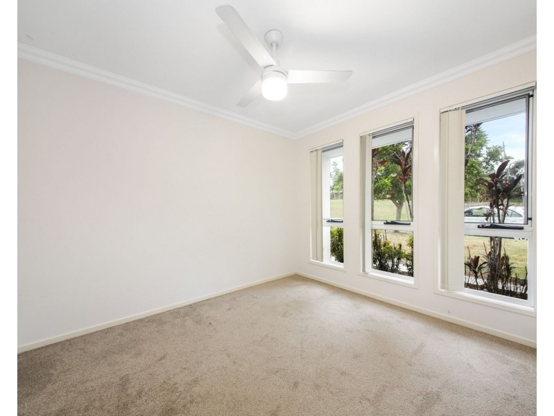 8 Winlock Street, Warner QLD 4500