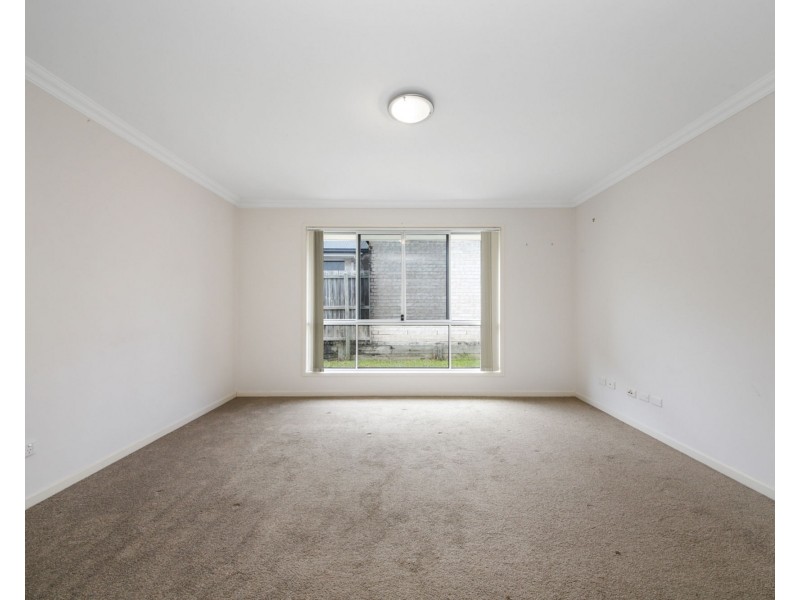 8 Winlock Street, Warner QLD 4500