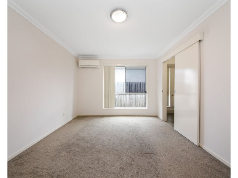 8 Winlock Street, Warner QLD 4500