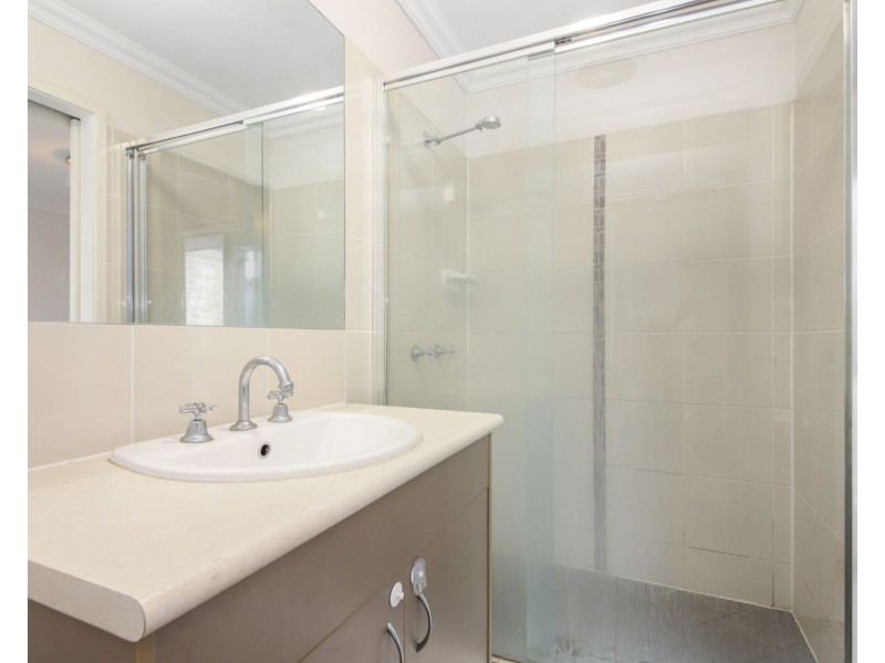 8 Winlock Street, Warner QLD 4500