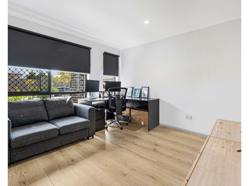 112 Halpine Parade, Warner QLD 4500