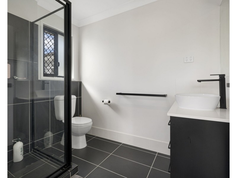 112 Halpine Parade, Warner QLD 4500
