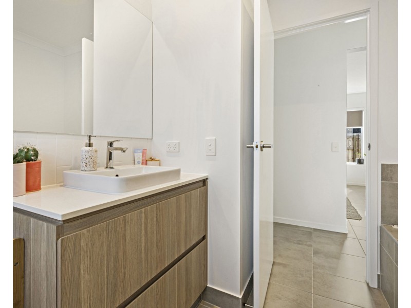 47 Cavendish Street, Strathpine QLD 4500