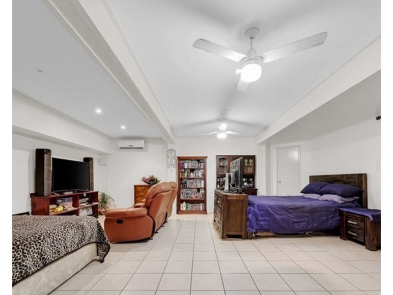 8 Poplar Place, Kallangur QLD 4503