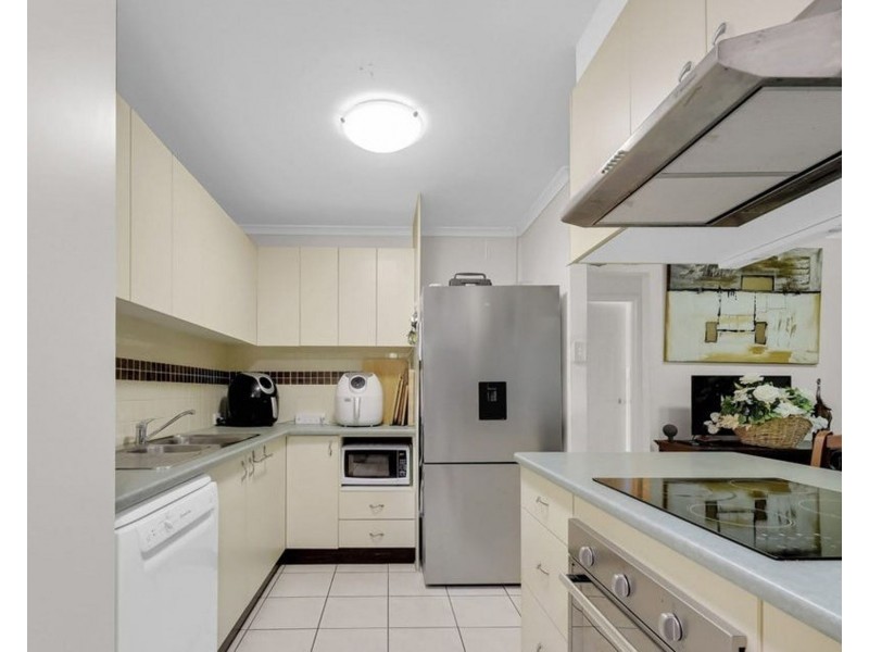 8 Poplar Place, Kallangur QLD 4503