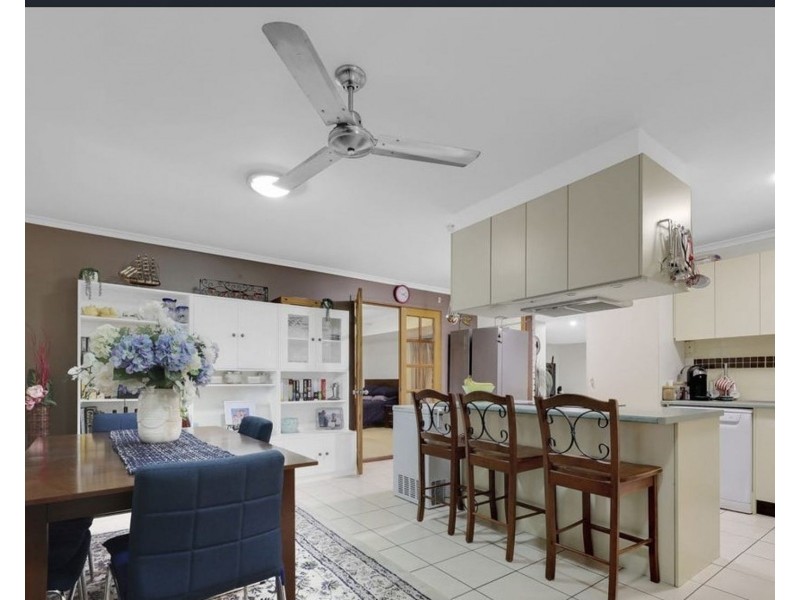 8 Poplar Place, Kallangur QLD 4503