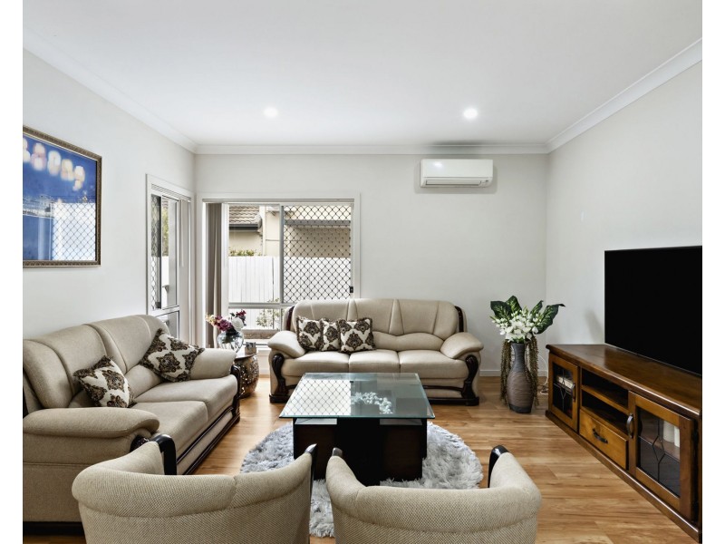 7 Surrey Close, Bald Hills QLD 4036