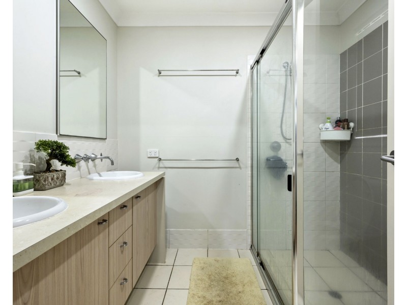 7 Surrey Close, Bald Hills QLD 4036