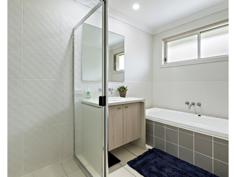 7 Surrey Close, Bald Hills QLD 4036