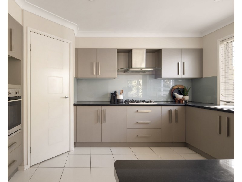 16 Pontiac Circuit, Warner QLD 4500