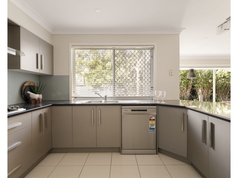 16 Pontiac Circuit, Warner QLD 4500