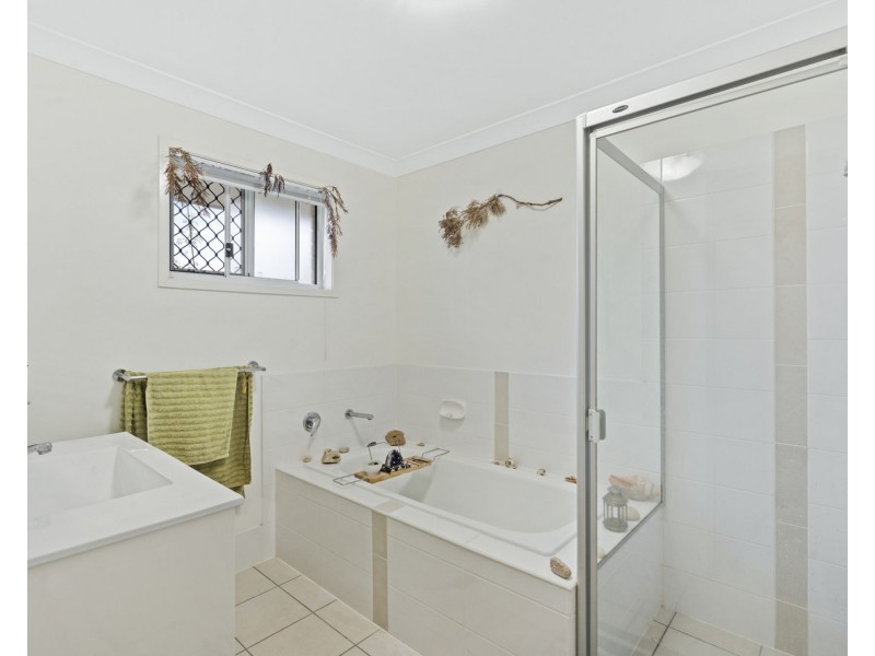 28/111 Cowie Road, Carseldine QLD 4034