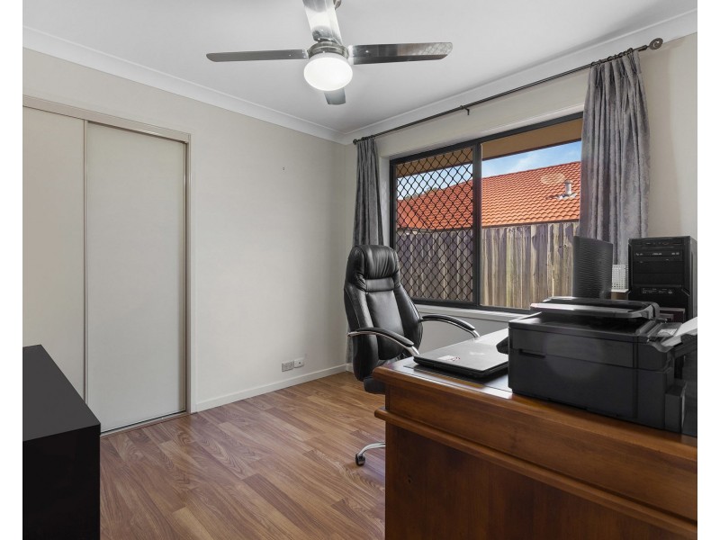 1 Greendale Place, Bracken Ridge QLD 4017