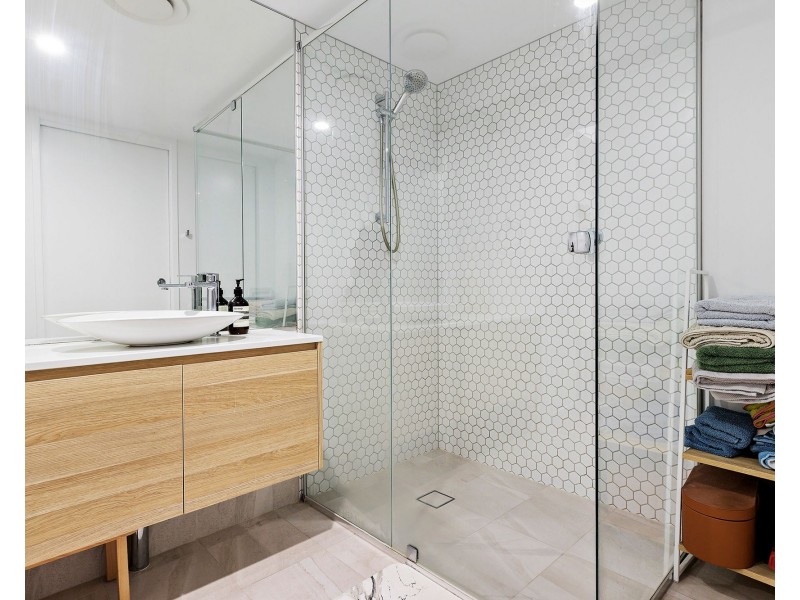 207/51 Latham Street, Chermside QLD 4032