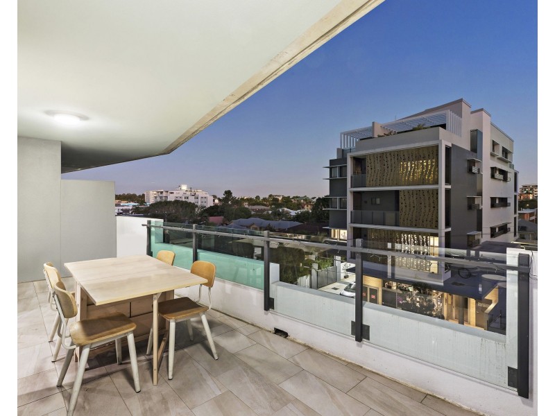 207/51 Latham Street, Chermside QLD 4032