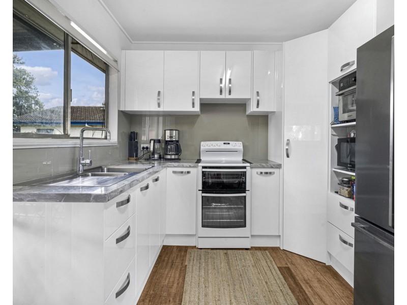 59 Hedge Street, Strathpine QLD 4500