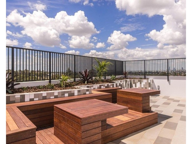 306/29 Kingsmill street, Chermside QLD 4032