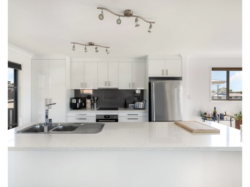 6 Capel Street, Brighton QLD 4017