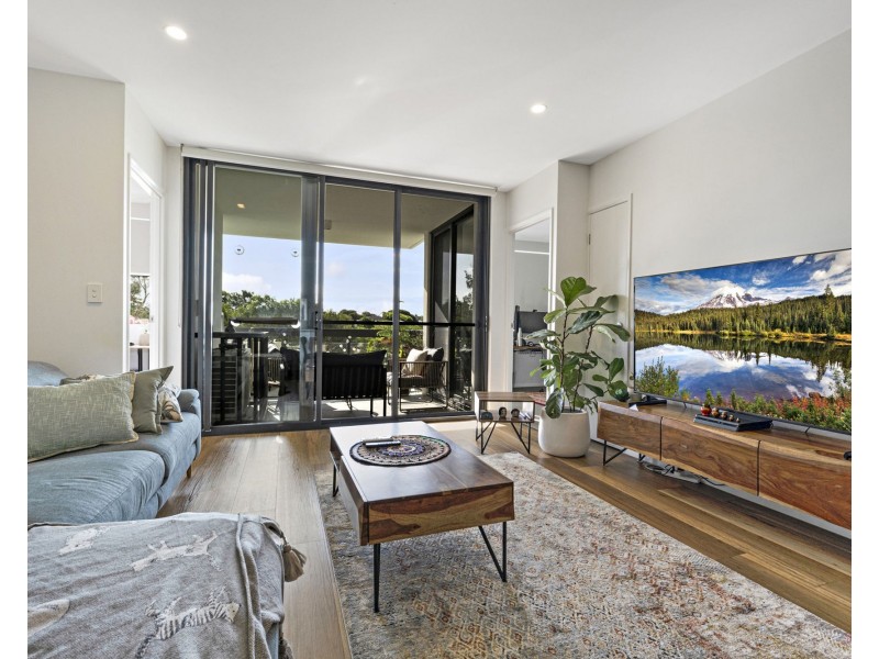 206/10 Curwen Terrace, Chermside QLD 4032