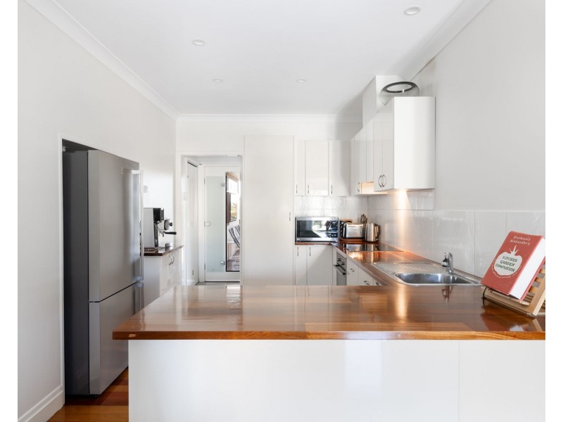 98 Dunne Street, Brighton QLD 4017