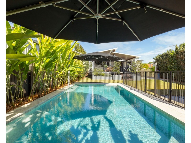 98 Dunne Street, Brighton QLD 4017