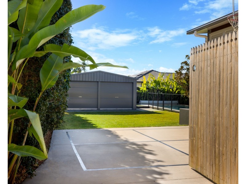 98 Dunne Street, Brighton QLD 4017