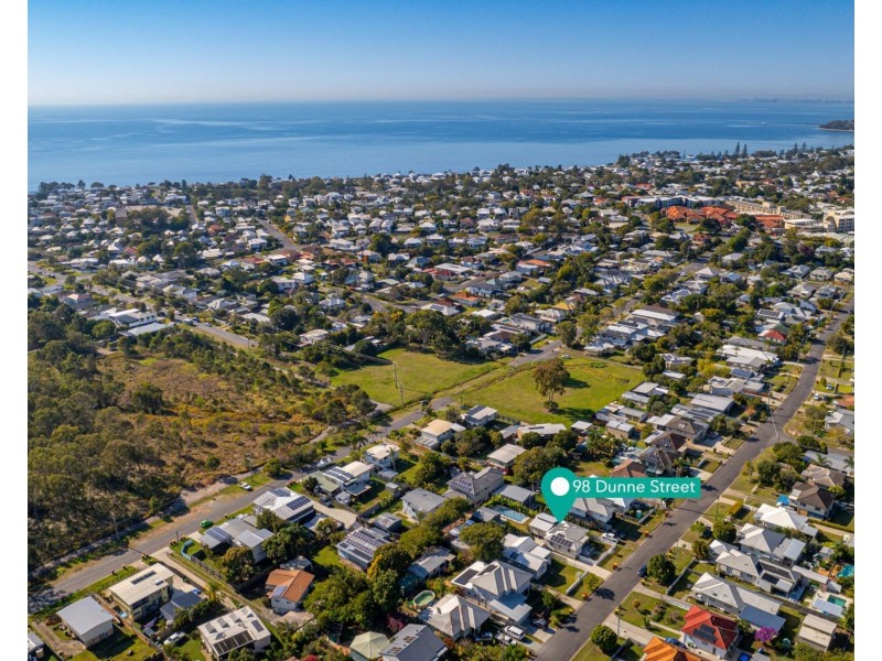 98 Dunne Street, Brighton QLD 4017