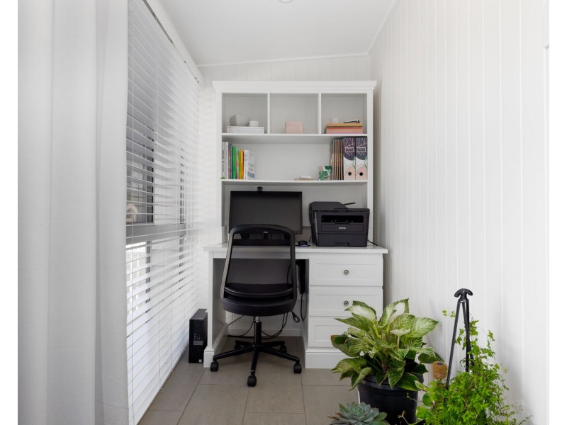 98 Dunne Street, Brighton QLD 4017