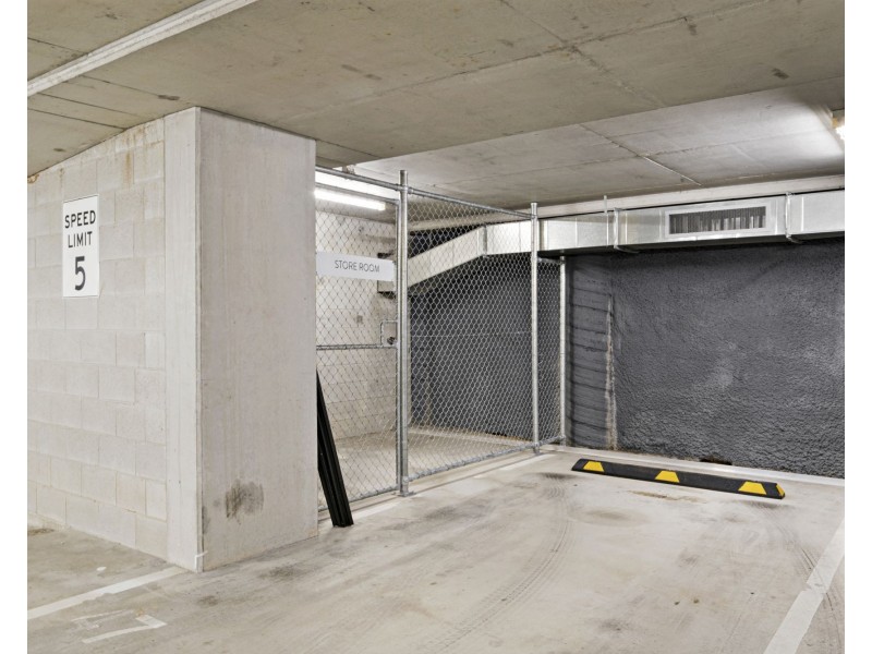 803/27 Kingsmill Street, Chermside QLD 4032