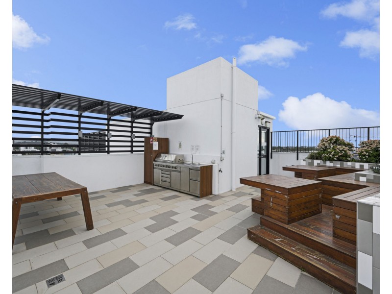 803/27 Kingsmill Street, Chermside QLD 4032