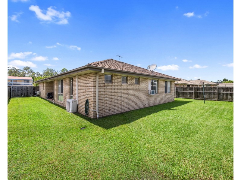 19 Dean Street, Bray Park QLD 4500