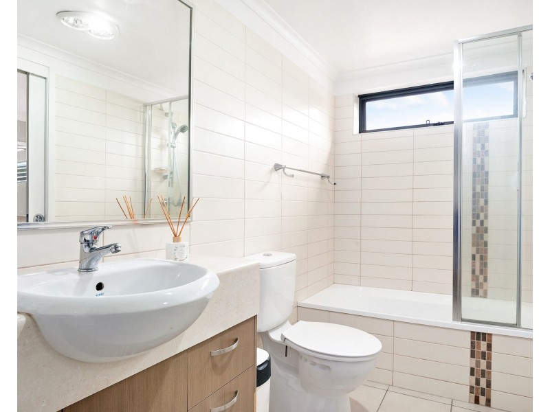 2/397 Rode Road, Chermside QLD 4032