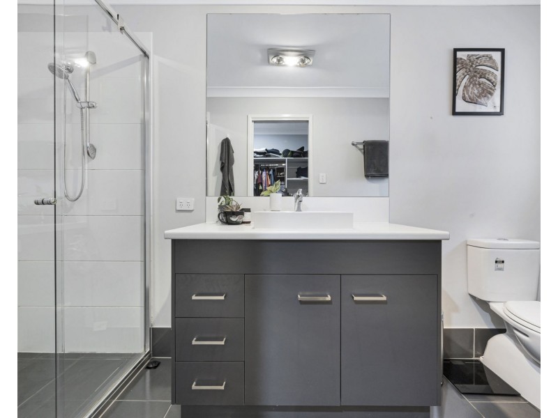 9 Matilda Street, Warner QLD 4500