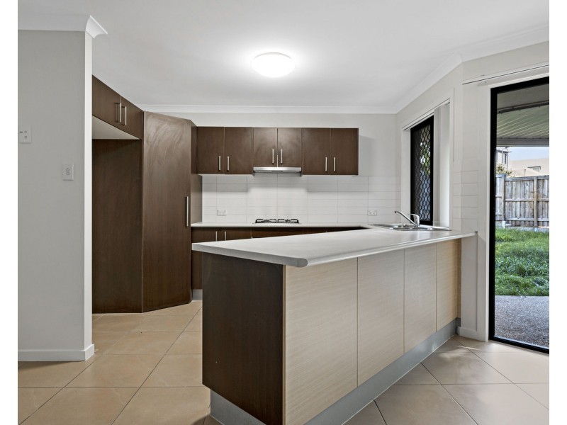 4 Oakwood Road, Warner QLD 4500