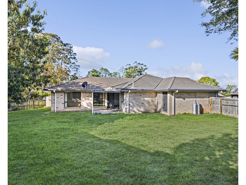 4 Oakwood Road, Warner QLD 4500