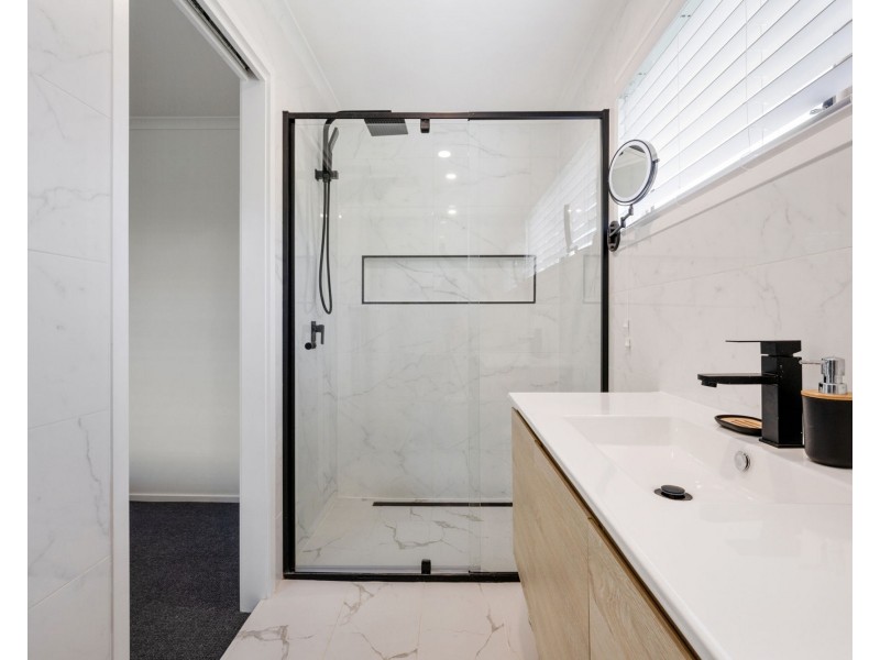 22 Valiant Crescent, Strathpine QLD 4500