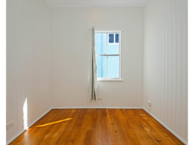 266 Flinders Parade, Sandgate QLD 4017