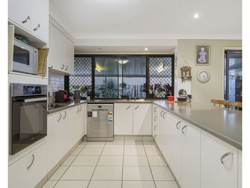 17 Lacewood Court, Warner QLD 4500