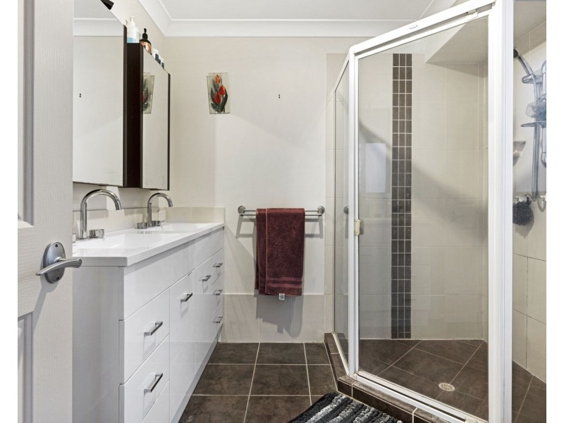 17 Lacewood Court, Warner QLD 4500