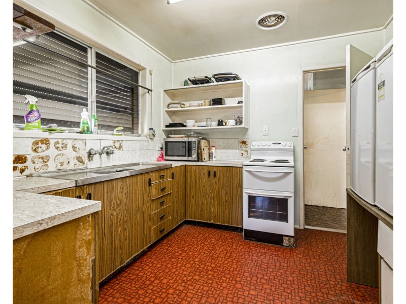 10 Brennan Parade, Strathpine QLD 4500