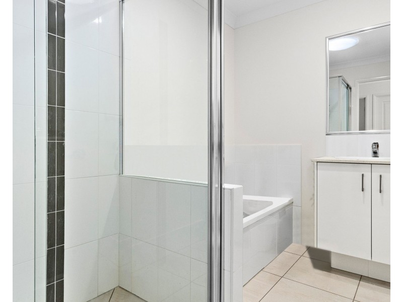 35/10 Emerald Place, Bridgeman Downs QLD 4035