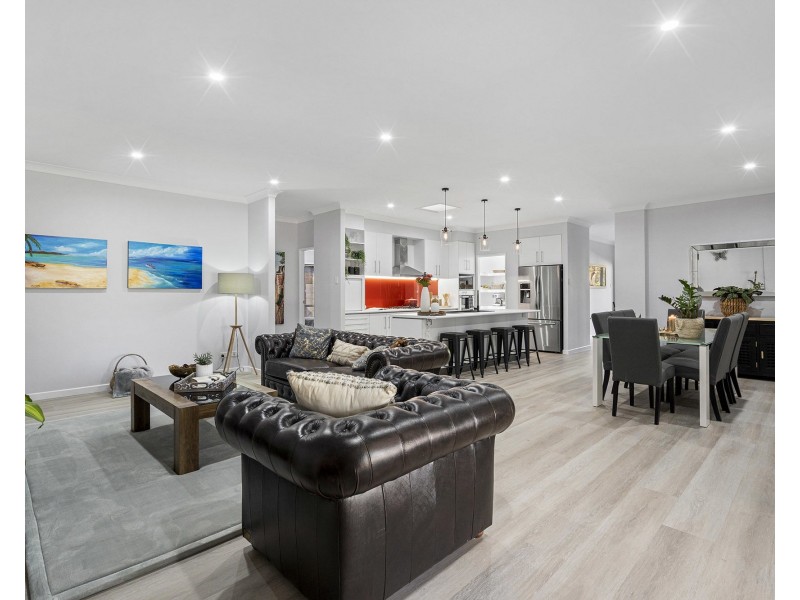 15 Denali Circuit, Warner QLD 4500