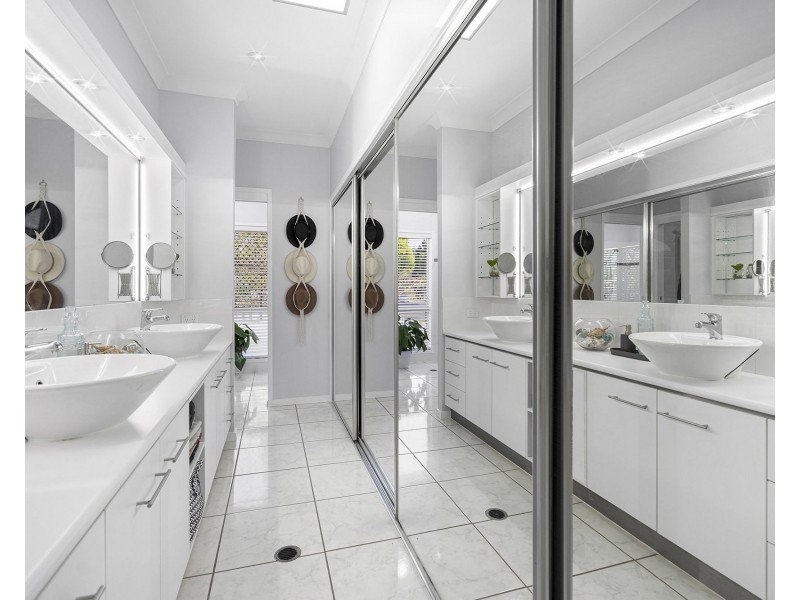 15 Denali Circuit, Warner QLD 4500