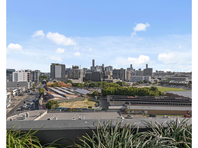 2083/16 Hamilton Place, Bowen Hills QLD 4006