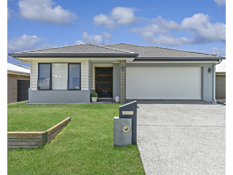 13 Crest Street, Narangba QLD 4504