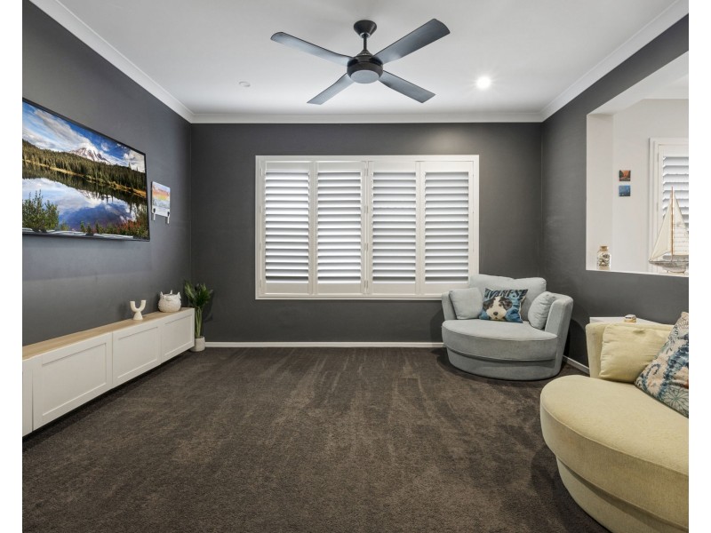 13 Crest Street, Narangba QLD 4504