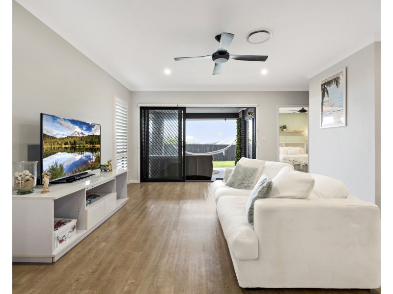 13 Crest Street, Narangba QLD 4504