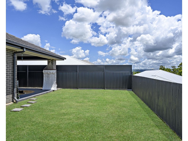 13 Crest Street, Narangba QLD 4504