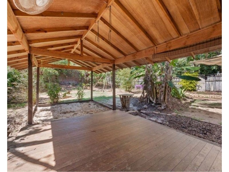 100 Alexandra Street, Sandgate QLD 4017