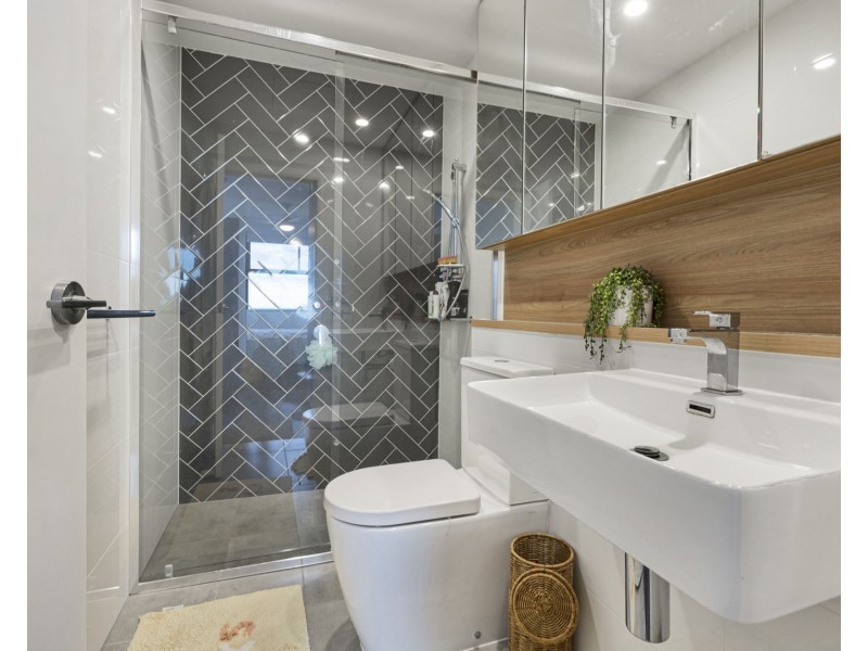 601/10 Curwen Terrace, Chermside QLD 4032